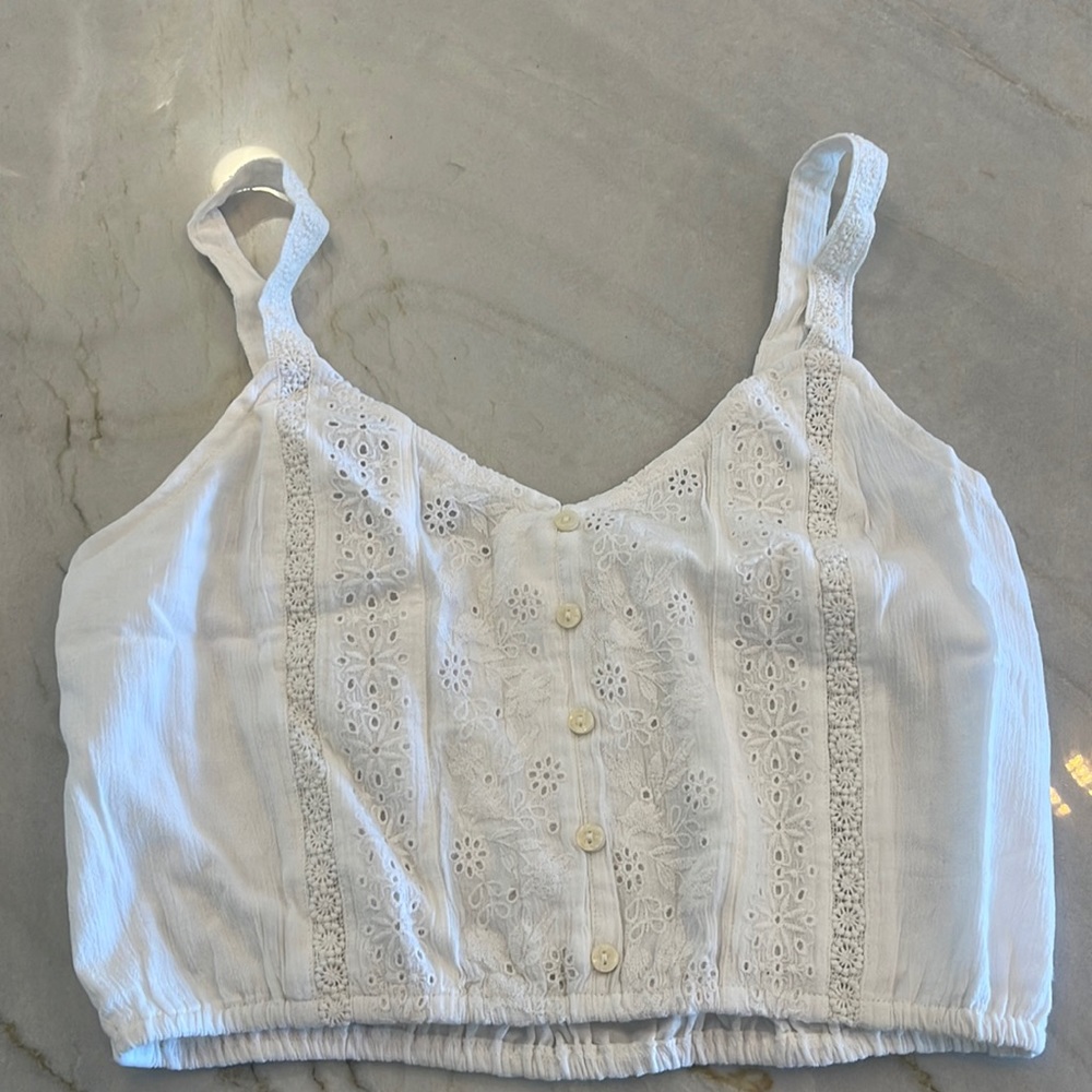 American Eagle white top!!